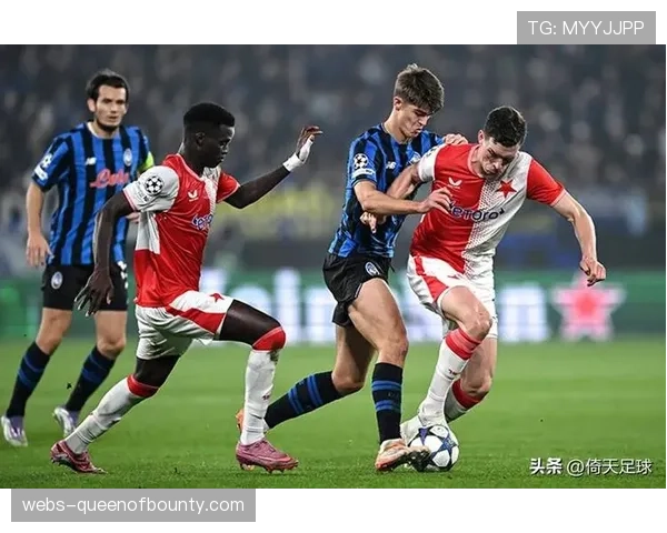 亚特兰大2-1克雷莫纳，真蓝黑主场强势巩固欧战席位